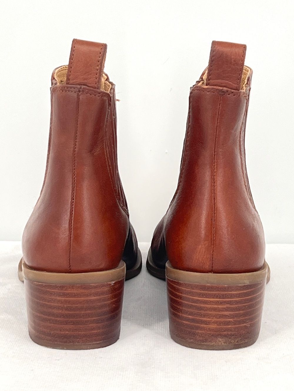 Crown Vintage Tolana2 Brown Leather Block Heel Chelsea Ankle Boots Booties 7.5 - Picture 8 of 9